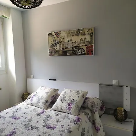 Labaro, Junto Al Parque De Cabarceno *