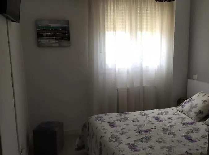 Labaro, Junto Al Parque De Cabarceno *